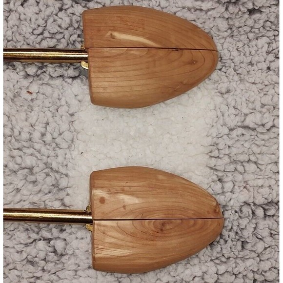 Moneysworth & Best Adjustable Split Toe Shoe Tree Size L - Picture 3 of 7